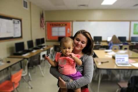 Teen Pregnancies Affect Families In Multiple Ways